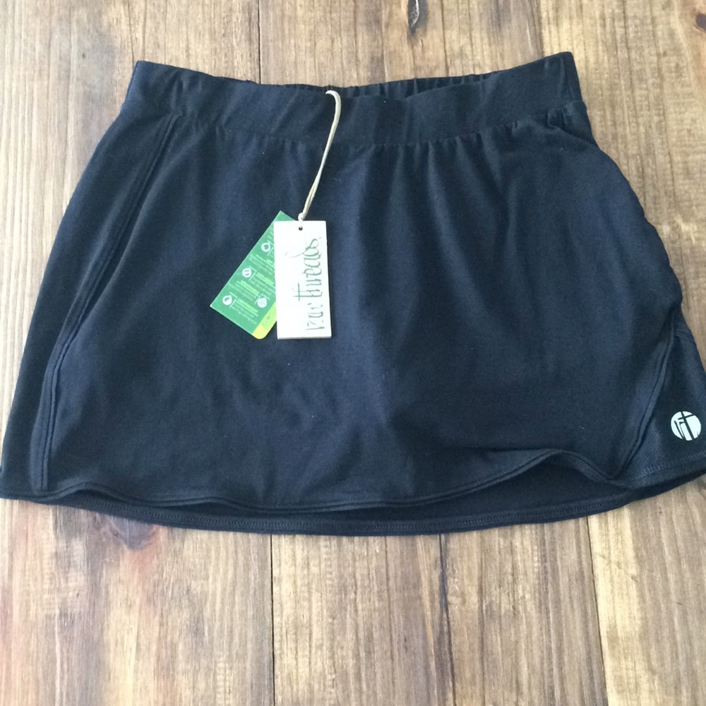 Raw Threads Running Skirt S